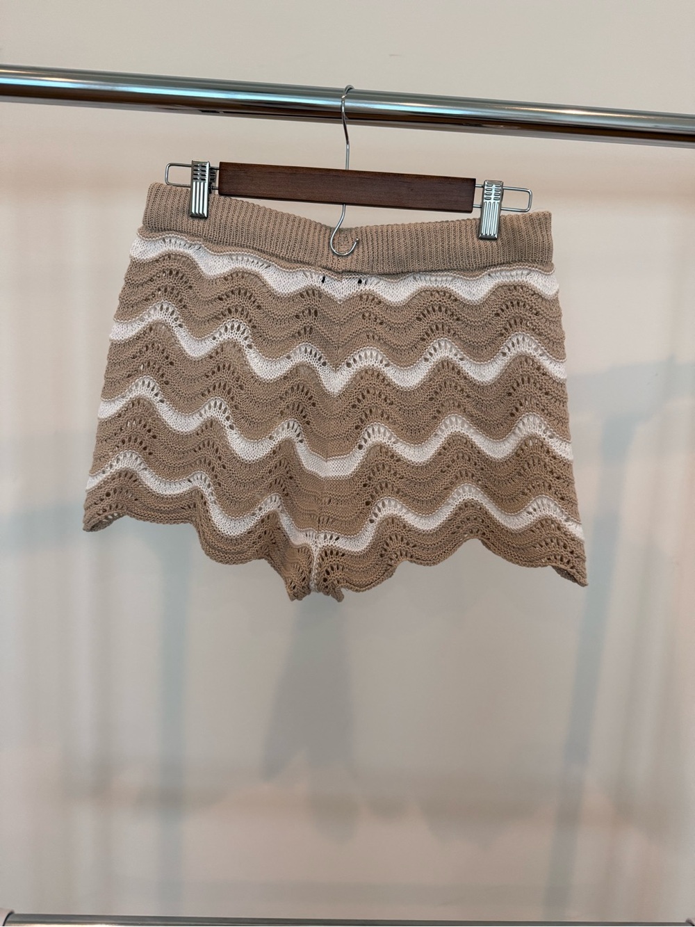 Cupshe Cover Up Shorts - Picture 2 of 2